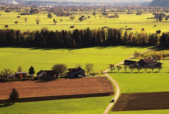 State Officials Advocate Expanding Broadband in Rural Areas