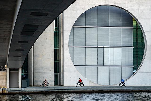 The Debate Over Bike Lanes and Their Impact on Traffic Flow
