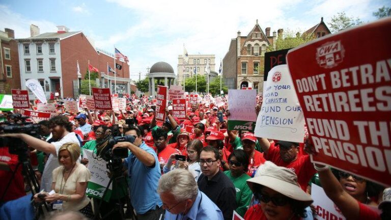 Lawmakers Debate Public Pension Reform for State Workers